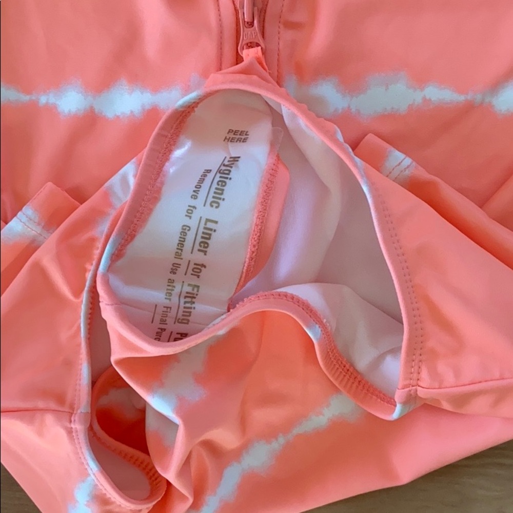 Gap Kids Tie-Dye Zip Rash Guard One-Piece - Picture 13 of 15